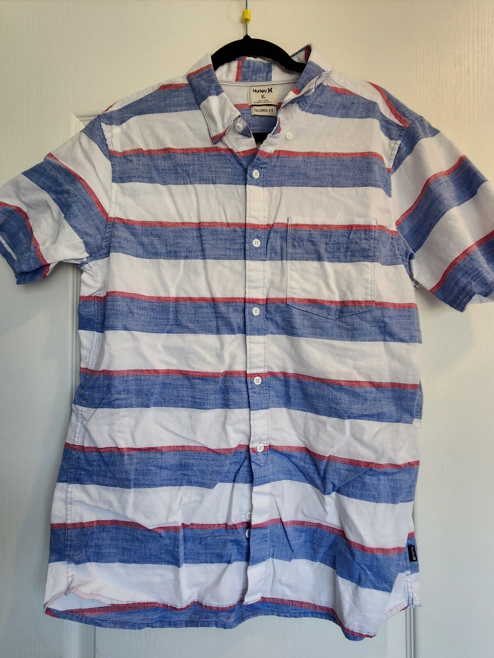 Hurley Men’s Blue, White & Red Striped Short-Sleeve Button-Down Shirt XL Euc